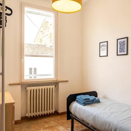 La Corte Di Ercole Orario