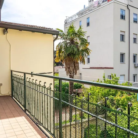 La Corte Di Ercole Orario Равенна