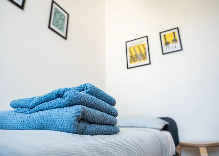 La Corte Di Ercole Orario Ravena